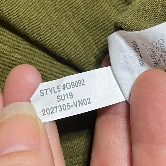 Madewell Solid Green V-Neck Short Sleeve Tee - Picture 6 of 8